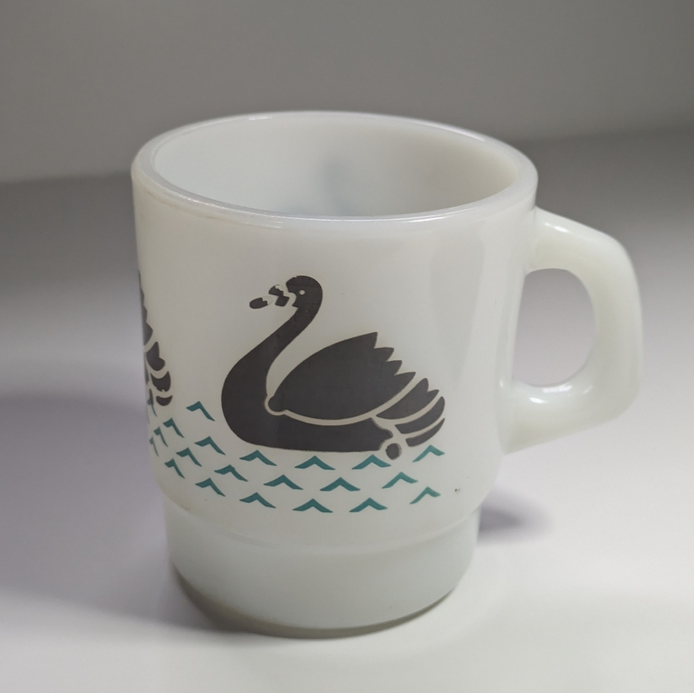 Vintage Termocrisa White Milk Glass Coffee Mug Swan Design Mid-century Cabincore
